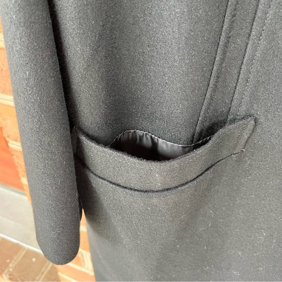 Prestigious black winter pea coat. Designer 1X - Picture 9 of 12